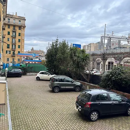 Tolemaide 2* Genova